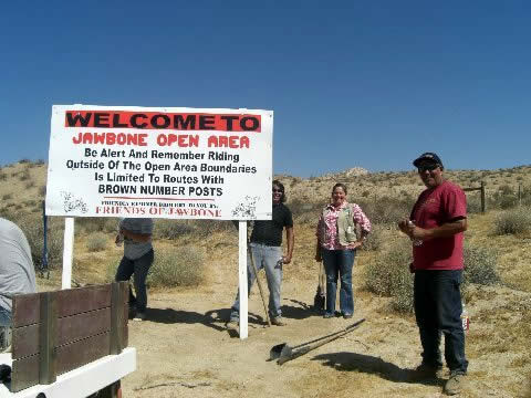 Friends of Jawbone Install New Signs to Help Off-Roaders Stay on Track Friends of Jawbone Install New Signs to Help Off-Roaders Stay on Track