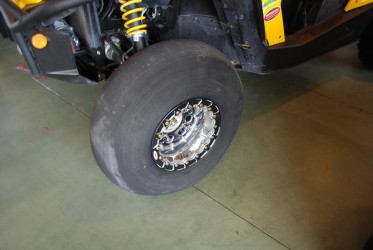 Fullerton Sand Sports Smoothie Front Tire  on OMF Beadlock Wheels